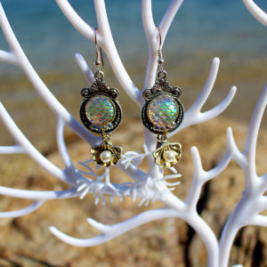 Boucles d'oreille "Écailles de sirène d'hiver" - Boucles d'oreille de sirène - Bijoux Galatée Merveilles - bijoux de sirène - bijoux coquillage - bijoux fantaisies